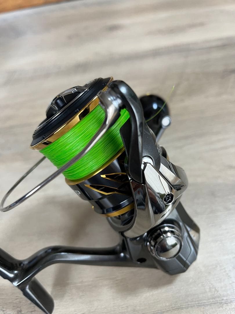 シマノ　shimano 20ツインパワー 4000XG