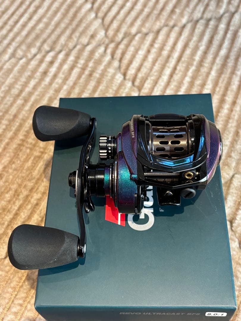 未使用 アブガルシア REVO ULTRACAST BF8 ベイト 右巻き