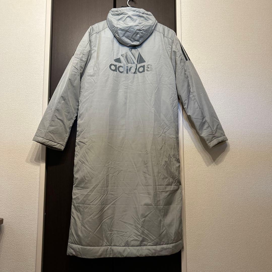 adidas フード付きロングベンチコート　グレー
