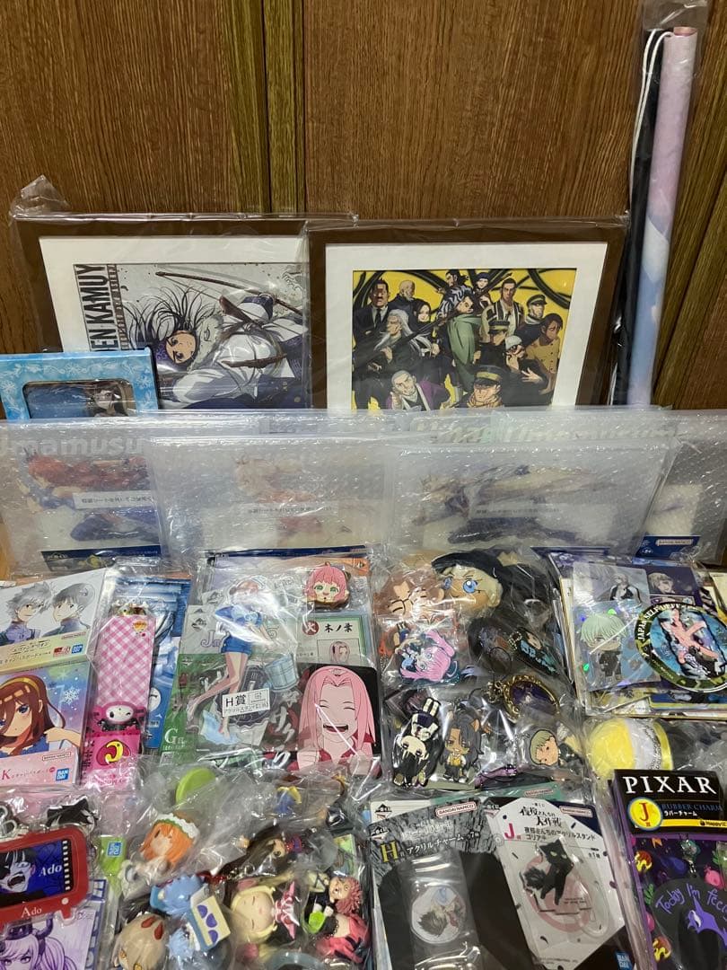 マンガ　アニメグッズ　まとめ売り　アクリルスタンド　缶バッジ　ラバーマスコット