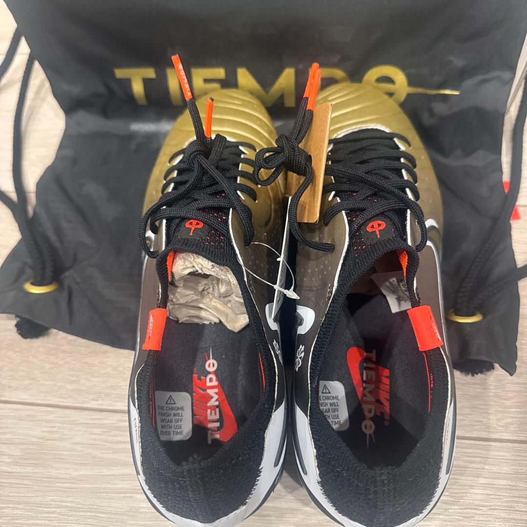 NIKEティエンポレジェンド10 ゴールド