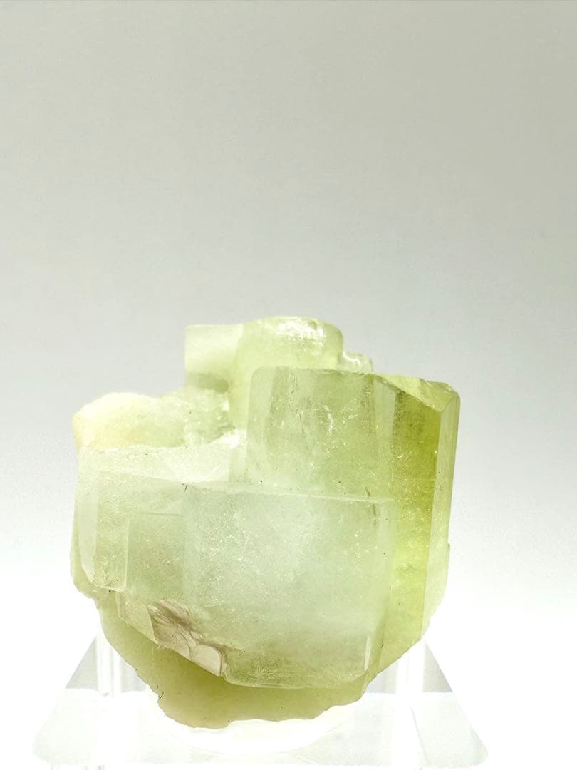 グリーン　ベリル　原石　鉱物　標本　天然石　緑柱石　石　パキスタン産