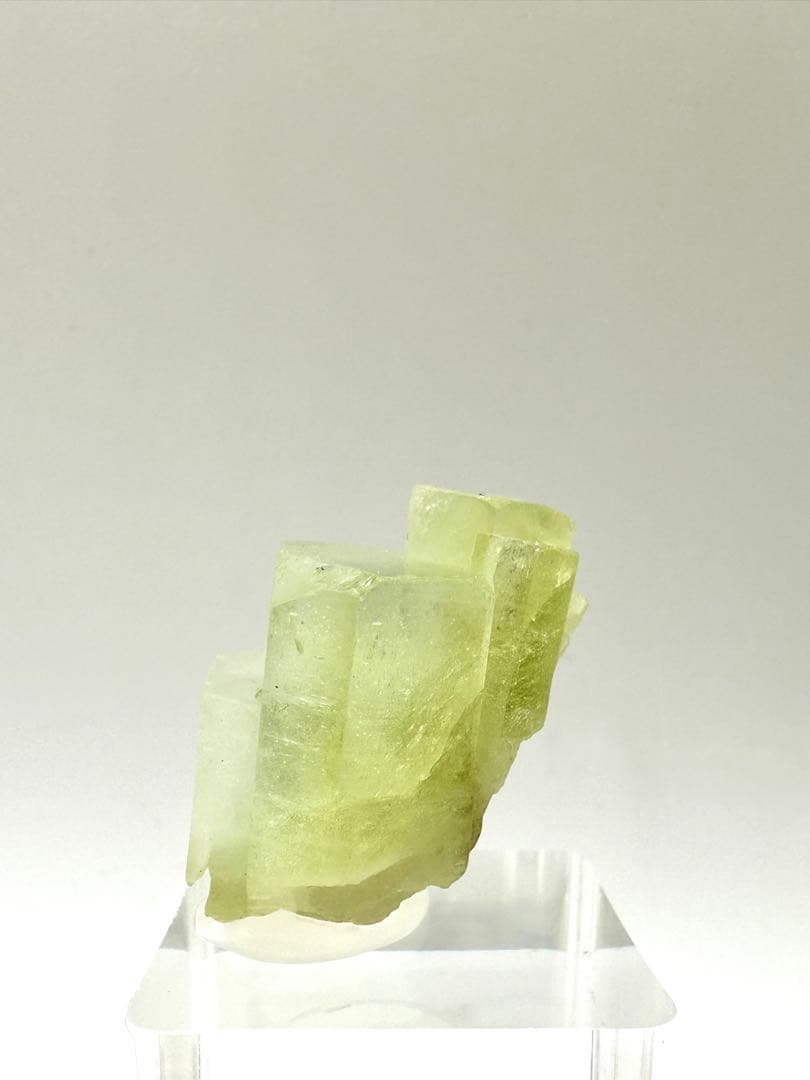 グリーン　ベリル　原石　鉱物　標本　天然石　緑柱石　石　パキスタン産