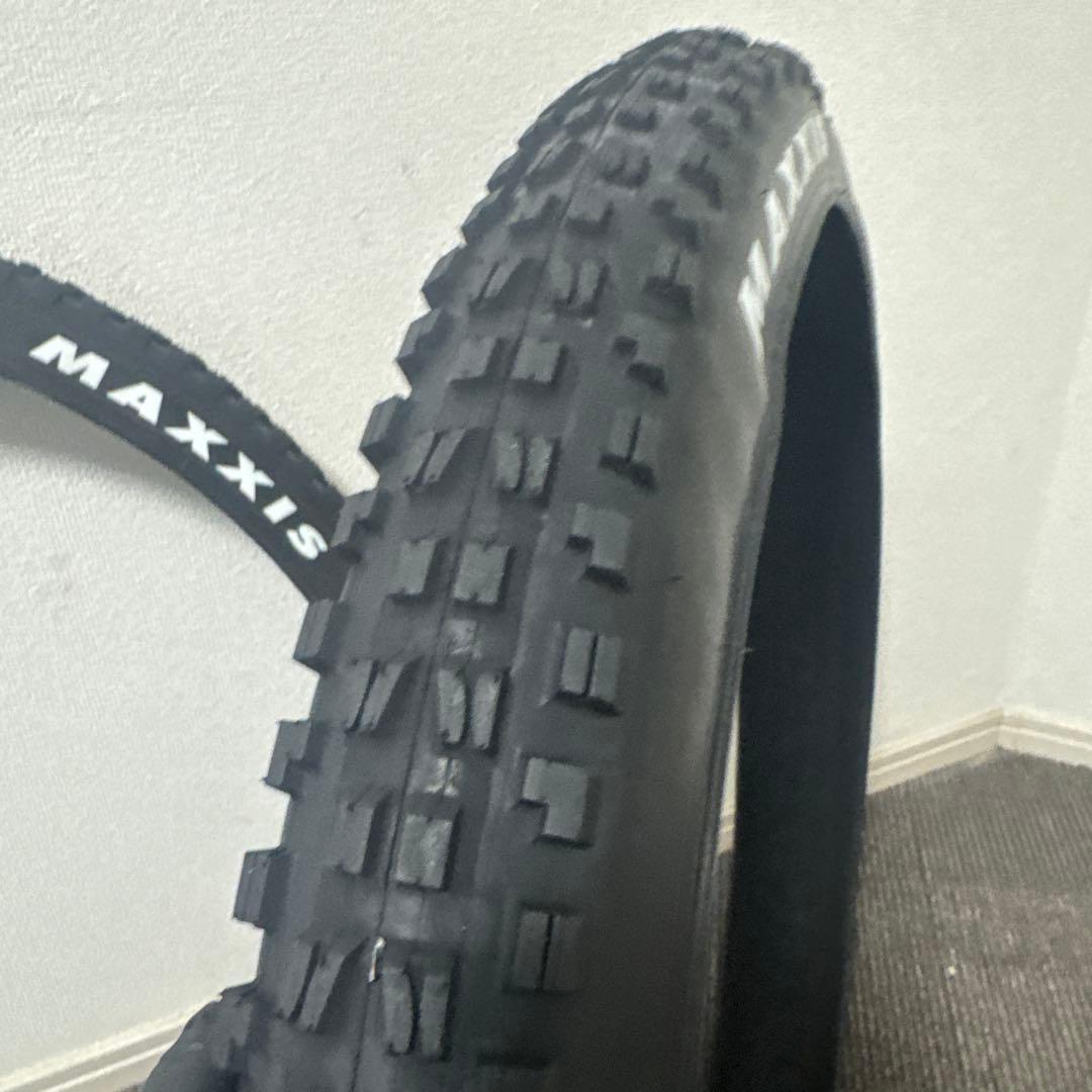 じろう新品MAXXISミニオン＆ディセクタ―最強セット29インチタイヤ2本