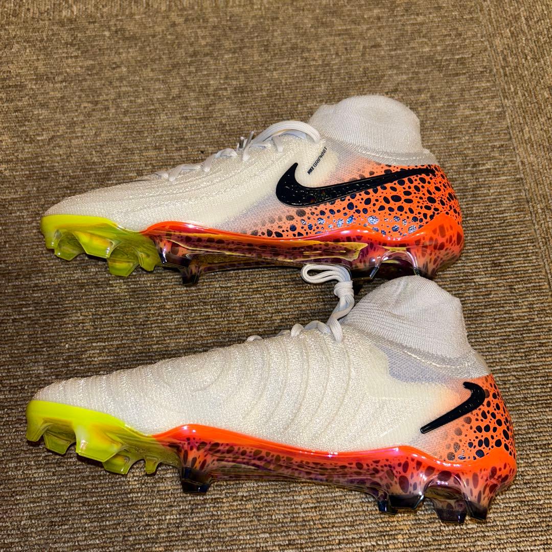 シューズ NIKE Phantom Luna FG 26.5cm