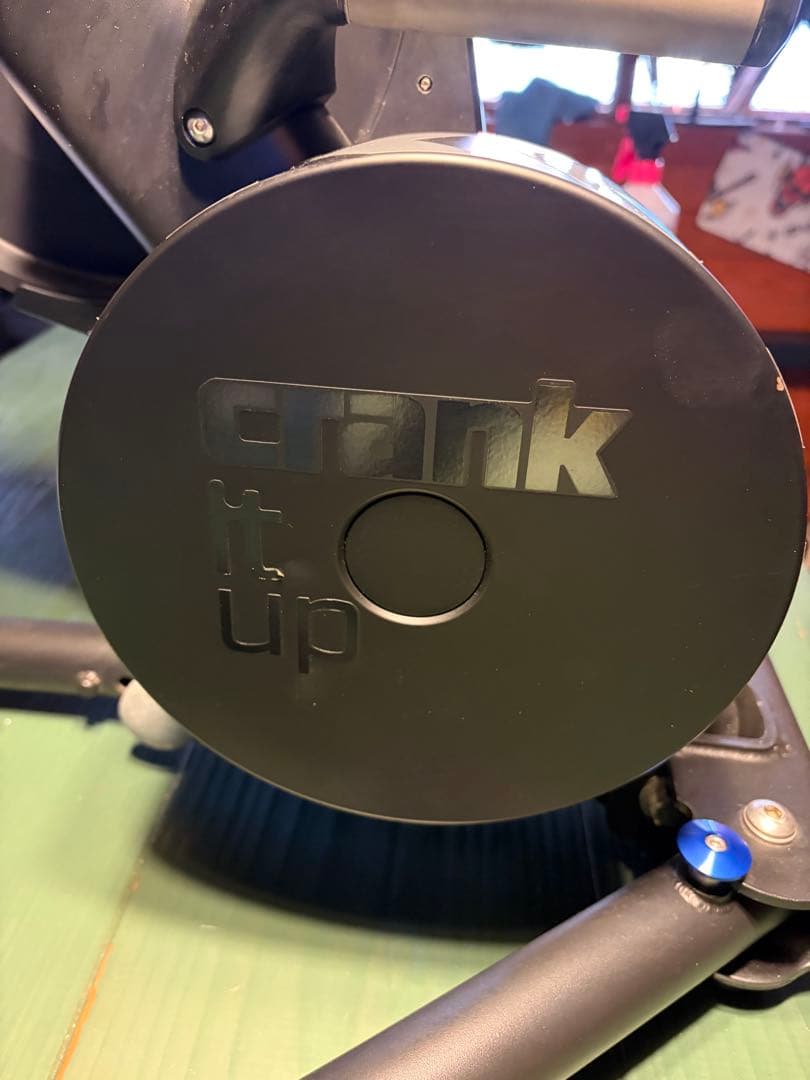 WAHOO KICKR V4 スマートトレーナー