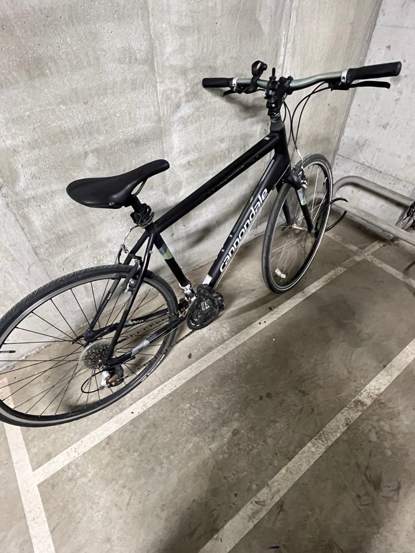Cannondale クロスバイク ブラック
