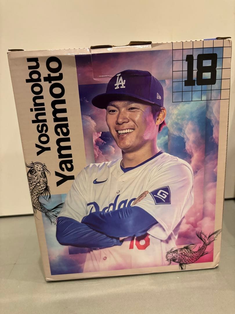 山本由伸選手　ボブルヘッドフィギュア