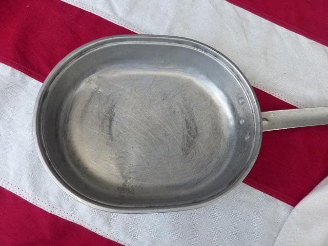 ナム戦 1966” 米軍実物　メスキットパン REGAL　313 食器