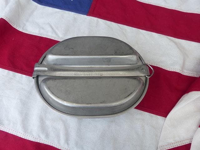 ナム戦 1966” 米軍実物　メスキットパン REGAL　313 食器