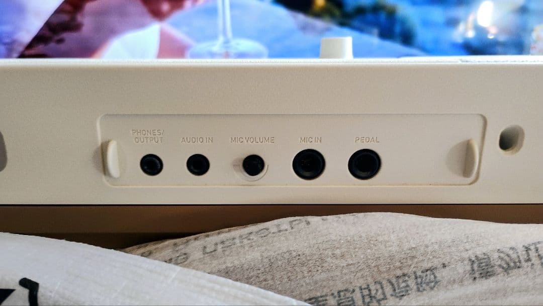 CASIO LK-526 デジタルキーボード