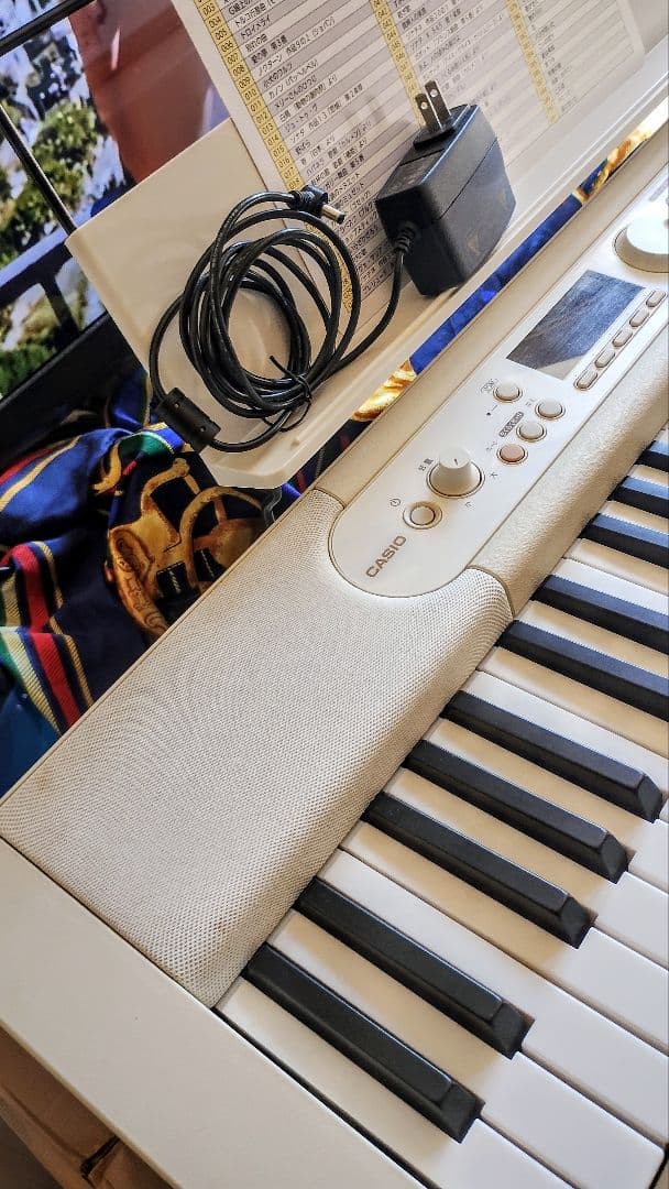 CASIO LK-526 デジタルキーボード