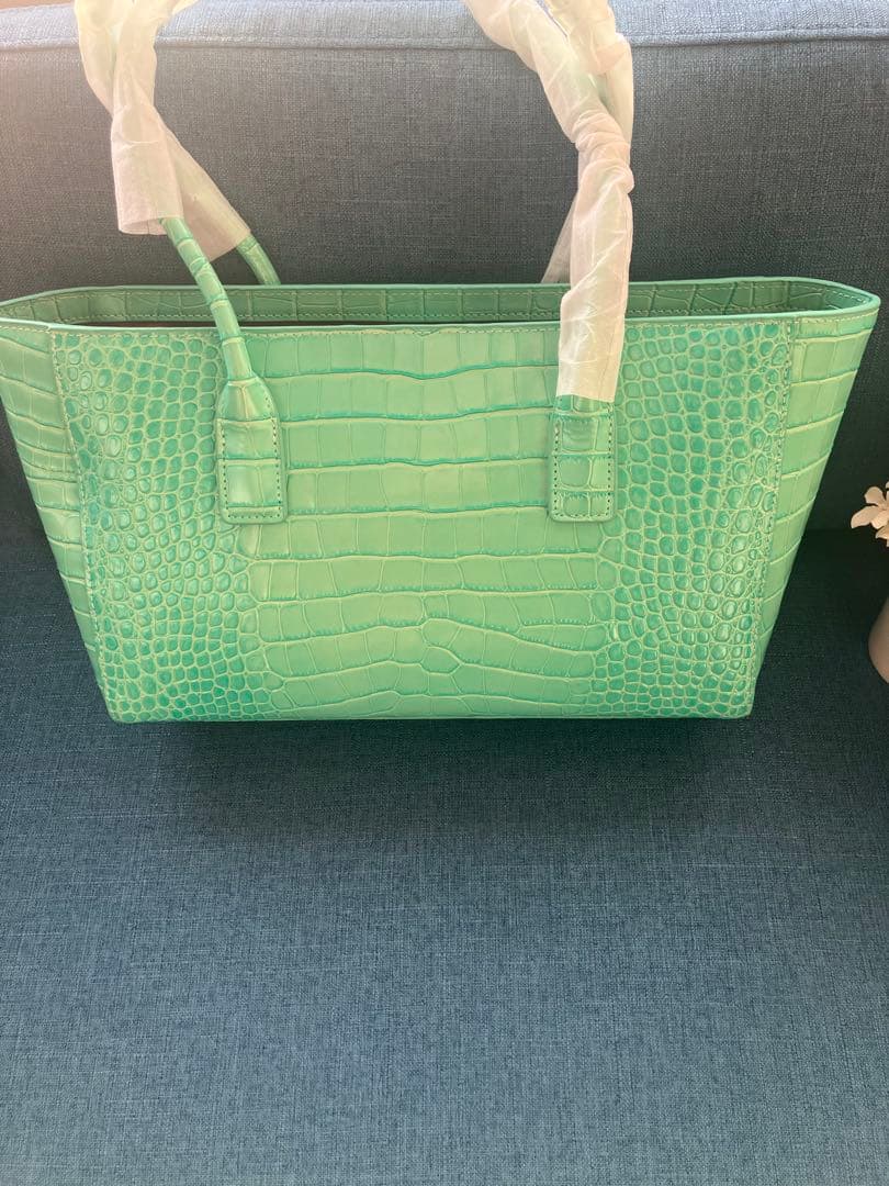 １点　CHANEL トート　ショルダ　バッグ　グリーン　ノベルティ　ゴールド
