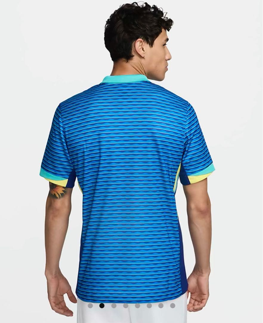 ⭐️新品未使用 正規品NIKE⭐️ ブラジル代表 アウェイ レプリカユニフォーム M