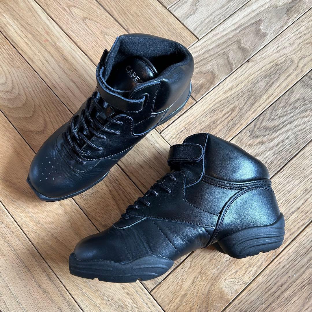 美品 CAPEZIO カペジオ ダンススニーカー DANSNEAKER 黒 靴
