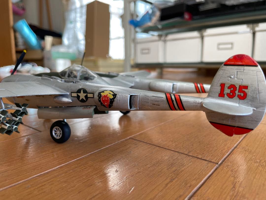 モノグラム1/48 P-38ライトニング アメリカ陸軍重戦闘機 プラモデル完成品