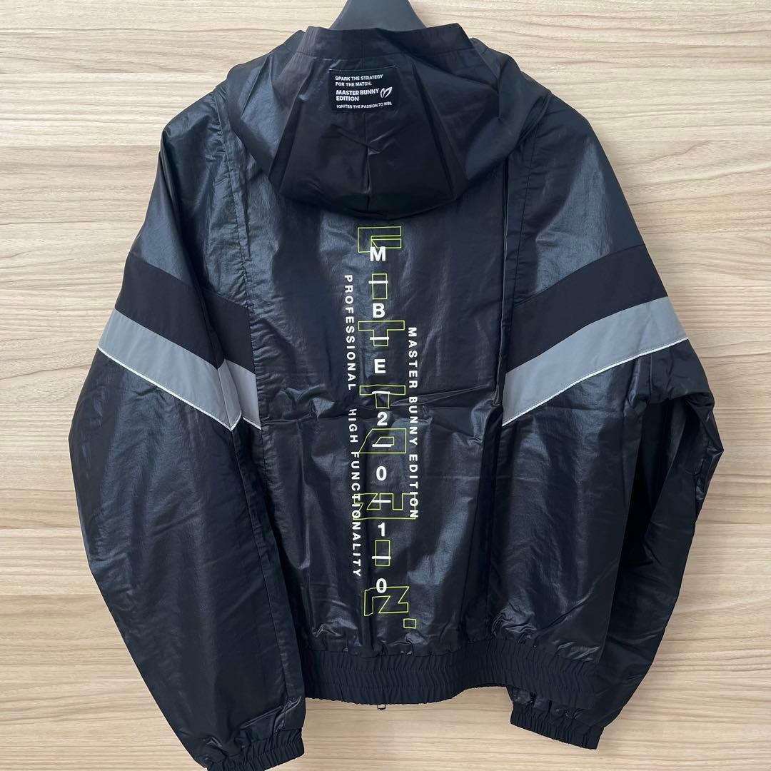 新品★39,600円 春ウインドブレーカー マスターバニーエディション 黒灰 1