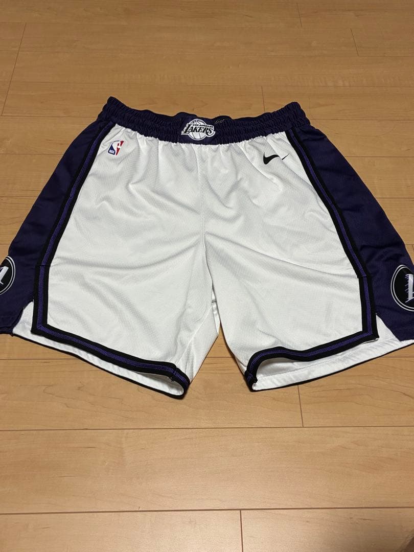 NIKE LOS ANGELES LAKERS バスケットボールパンツ