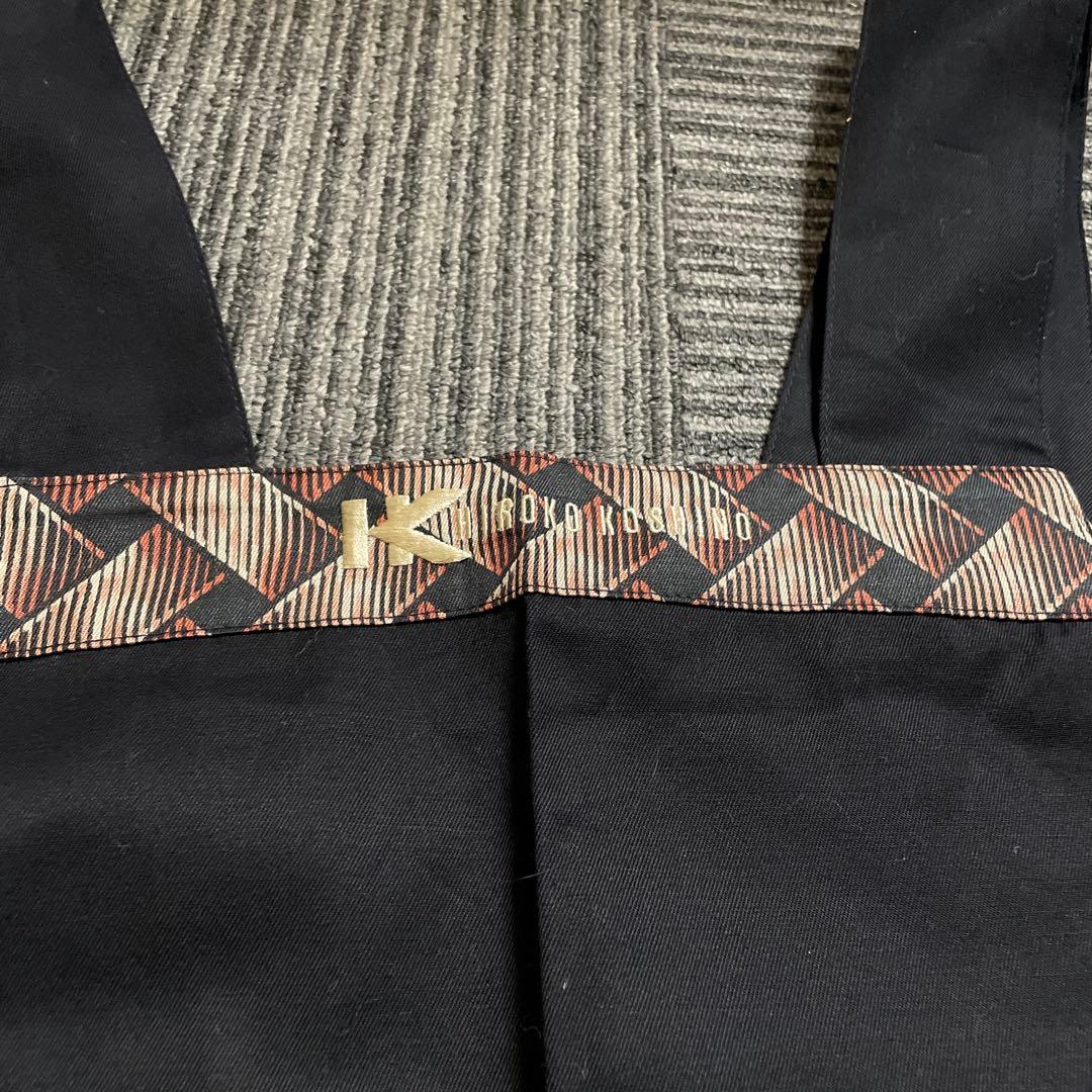 新品コシノヒロコ黒ロングエプロン ストライプ装飾付きkoshinohiroko