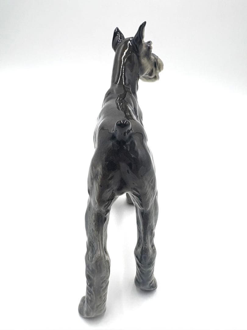HUTSCHENREUTHERフッチェンロイター　シュナウザー犬フィギュリン置物