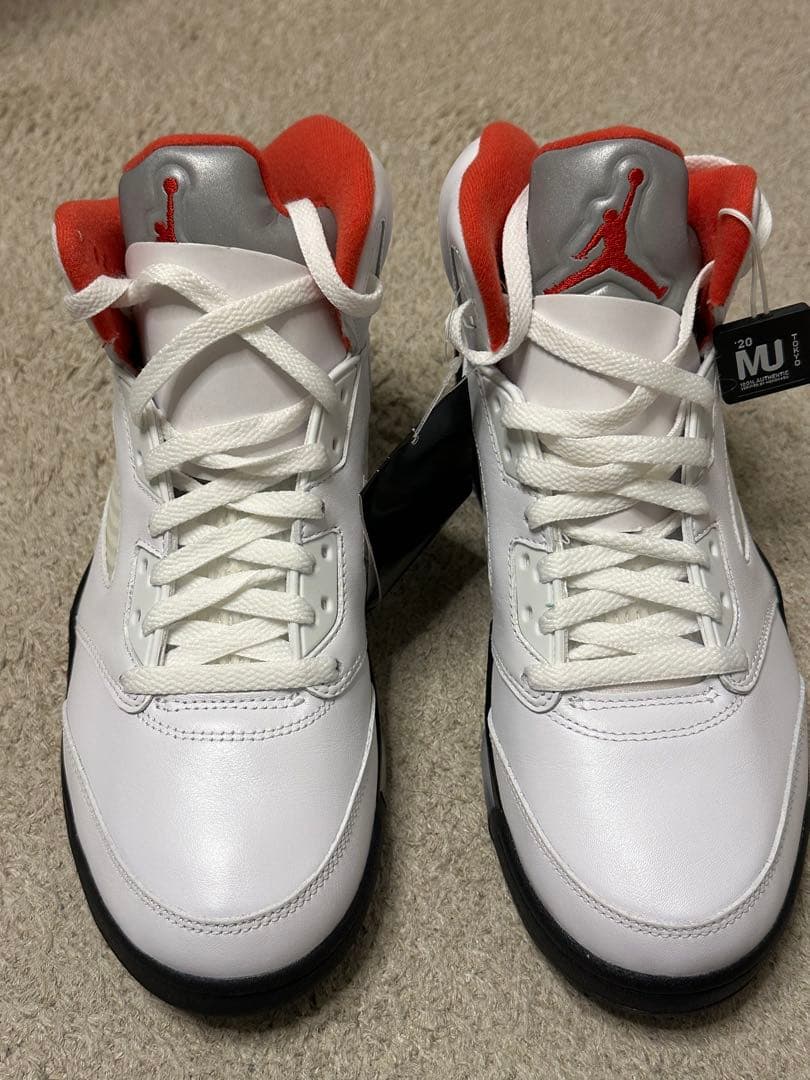 Air Jordan 5 レトロ