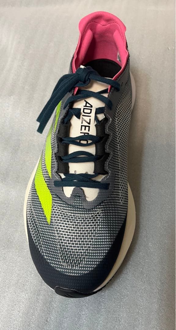 ✨新品・未使用・お値下げ✨アディダス　アディゼロ　ボストン12