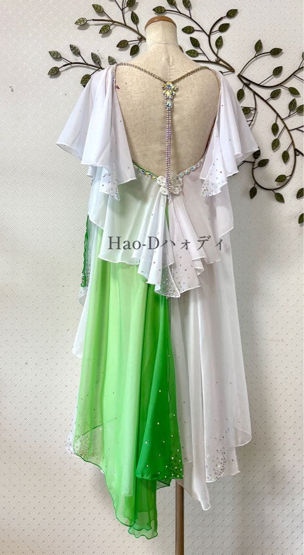 新品★スムース★ルンバ★ショーダンス★ダンスドレス★社交ダンス★競技★白グリーン