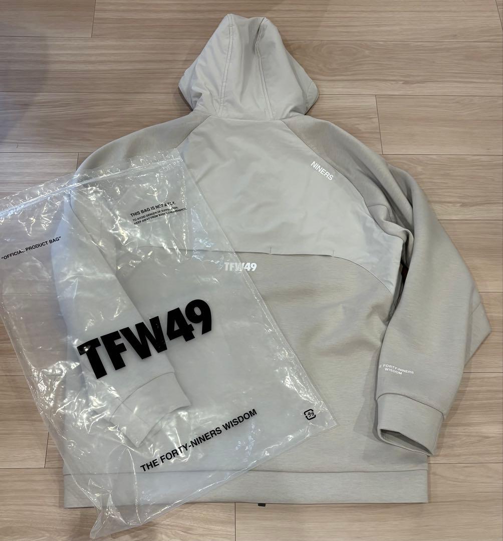 未使用タグ付き　TFW49 グレー XXL ジャケット T102520030