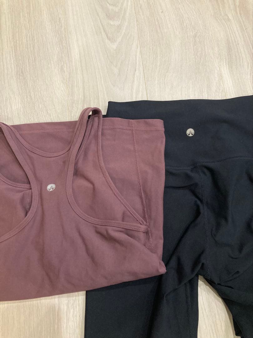 ラバ　SUKALA ホットヨガ　M タンクトップ　ブラックレギンス　ヨガウェア