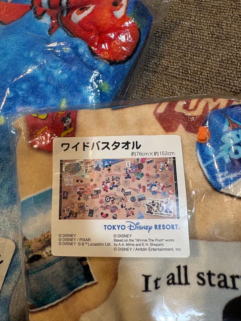 ディズニーランド　ワイドバスタオルセット売り
