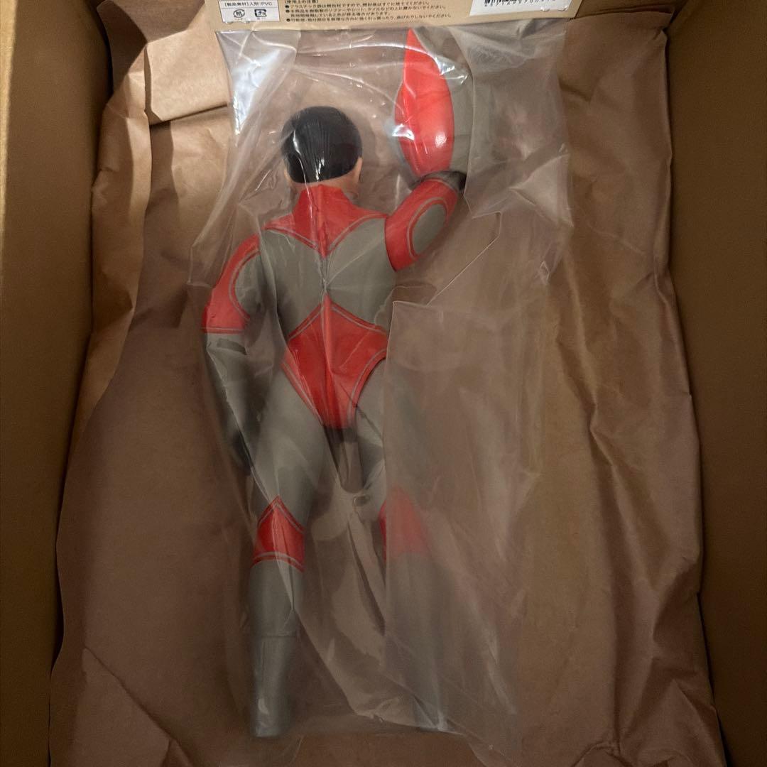 ブルマァク 帰ってきたウルトラマン レトロカラー ソフビ　墓場の画廊