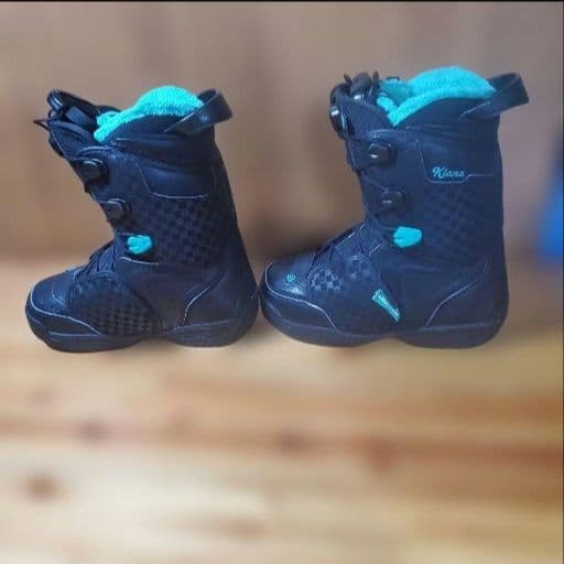 SALOMON　ブーツ！　B262111