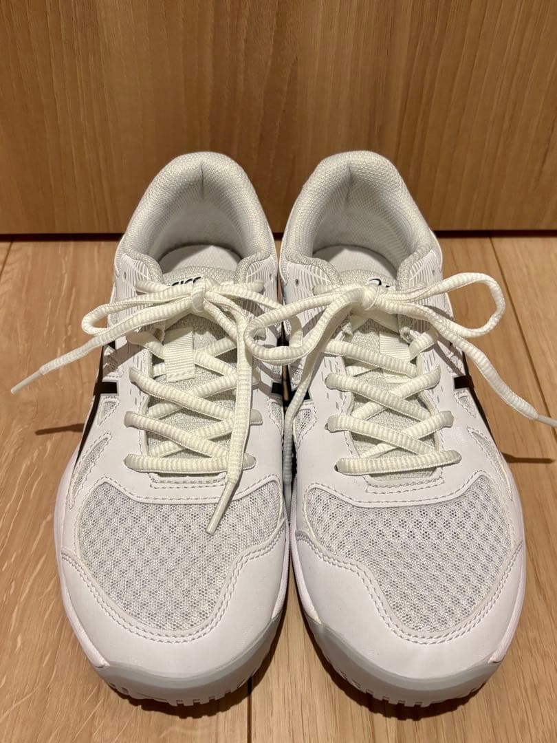 【値下げ】アシックス　バレーボールシューズ UPCOURT 6 GS ジュニア