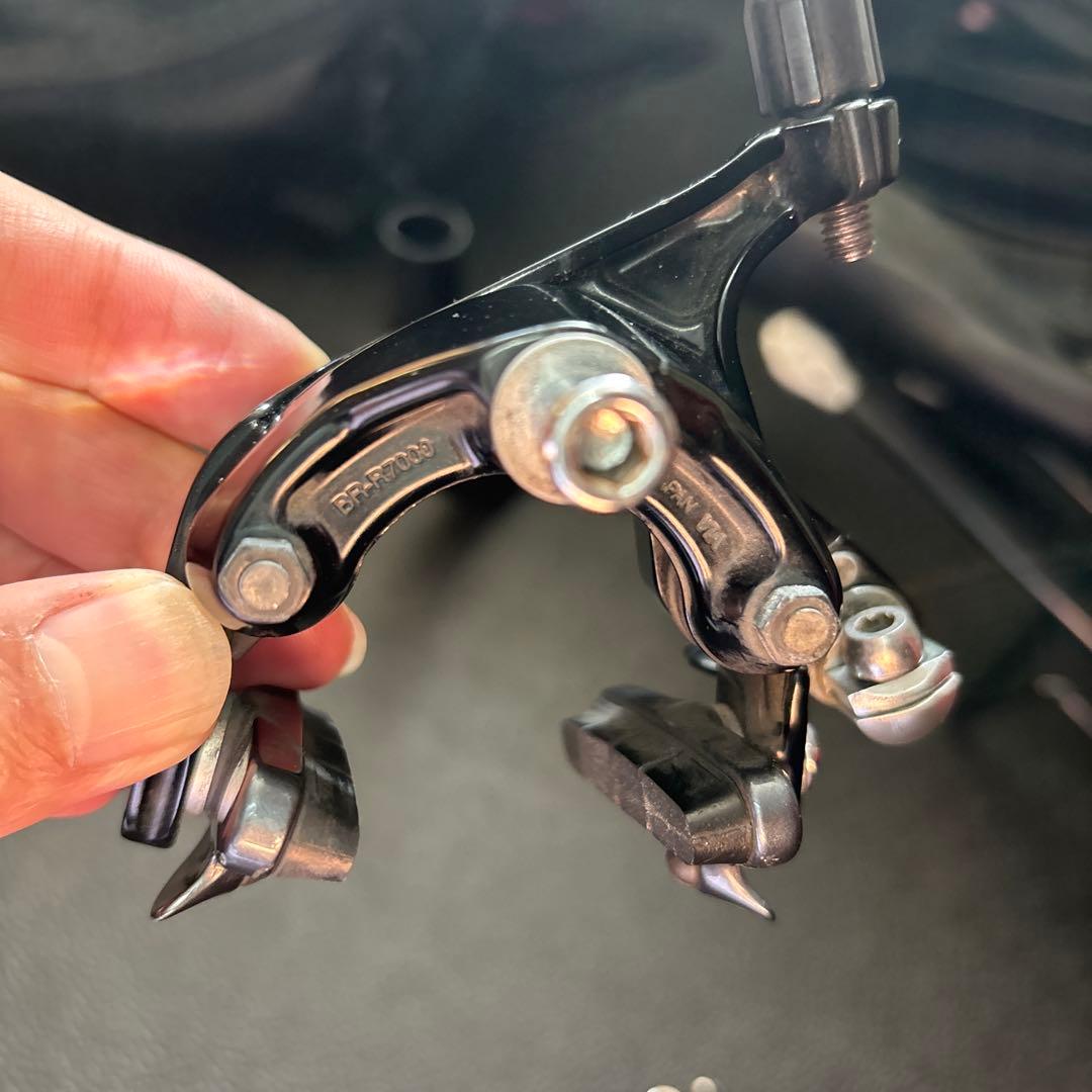 Shimano 105 キャリパーブレーキ 2個セットBR-R7000