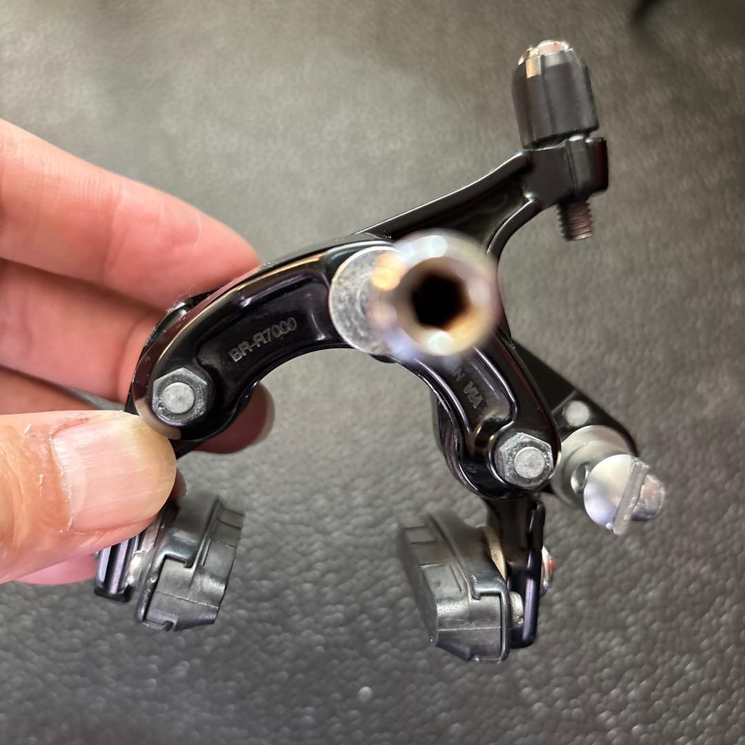 Shimano 105 キャリパーブレーキ 2個セットBR-R7000