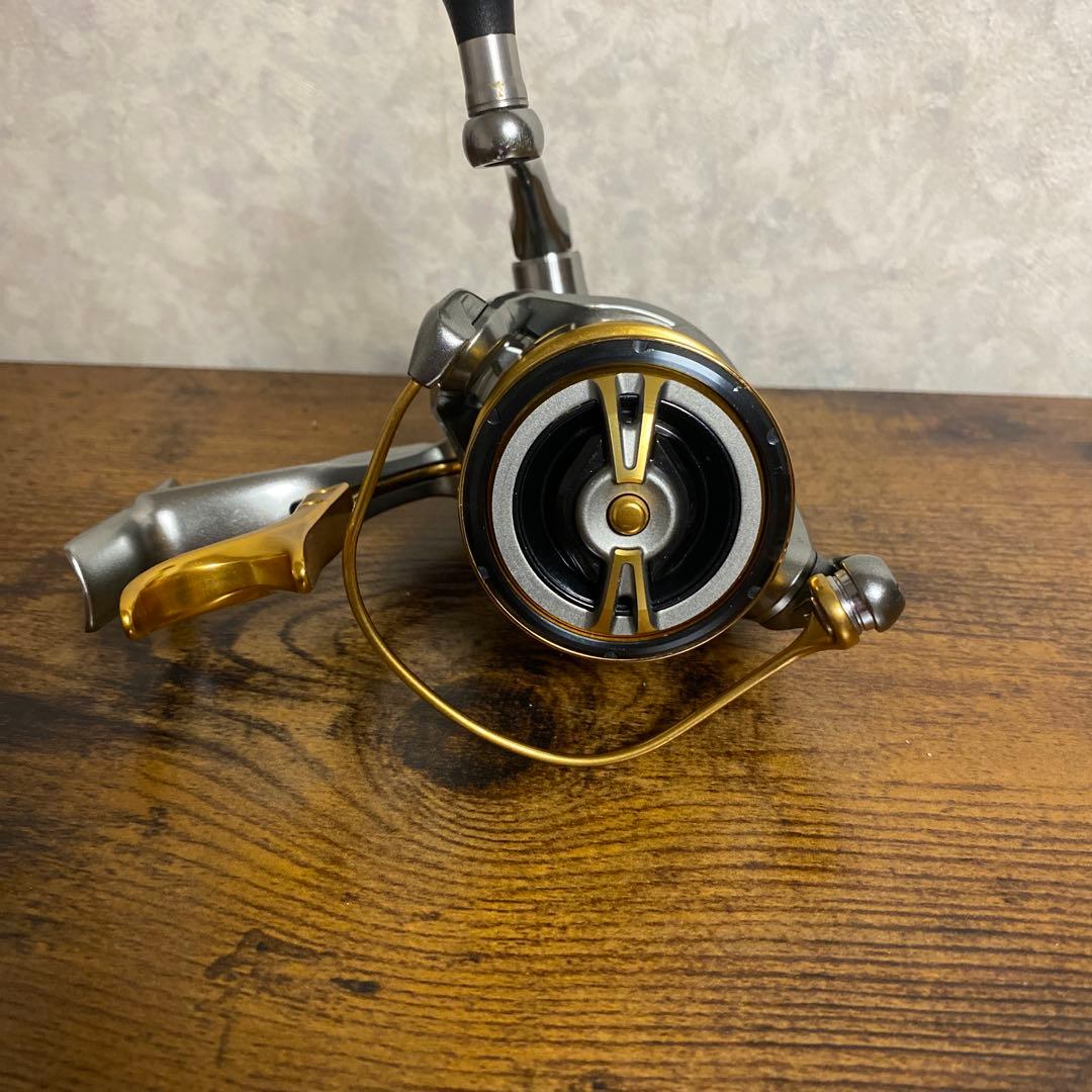 【美品】SHIMANO 15 BB-X TECHNIUM スピニングリール