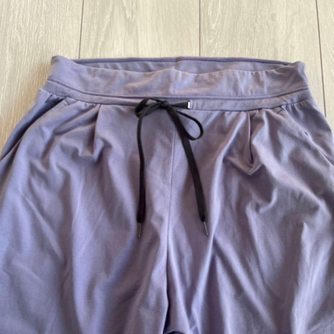 チャコット　紫色スリムフィットヨガパンツ　M