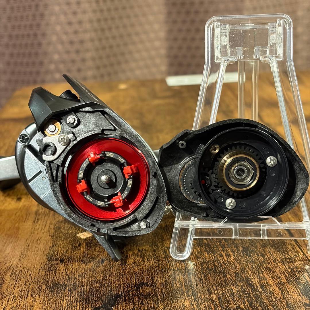【美品】シマノ　C14クロナーク7.6:1 150HG 右ハンドル