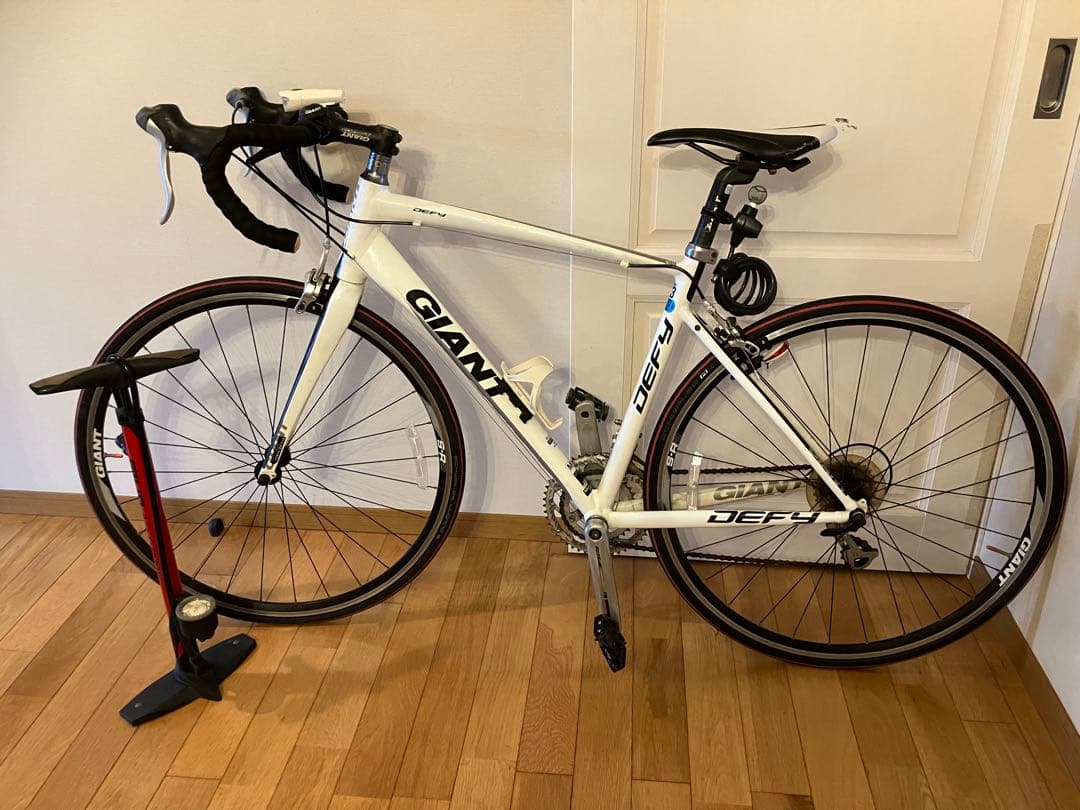 【たっくん】GIANT Defy ロードバイク サイズM 【空気入れ付き】