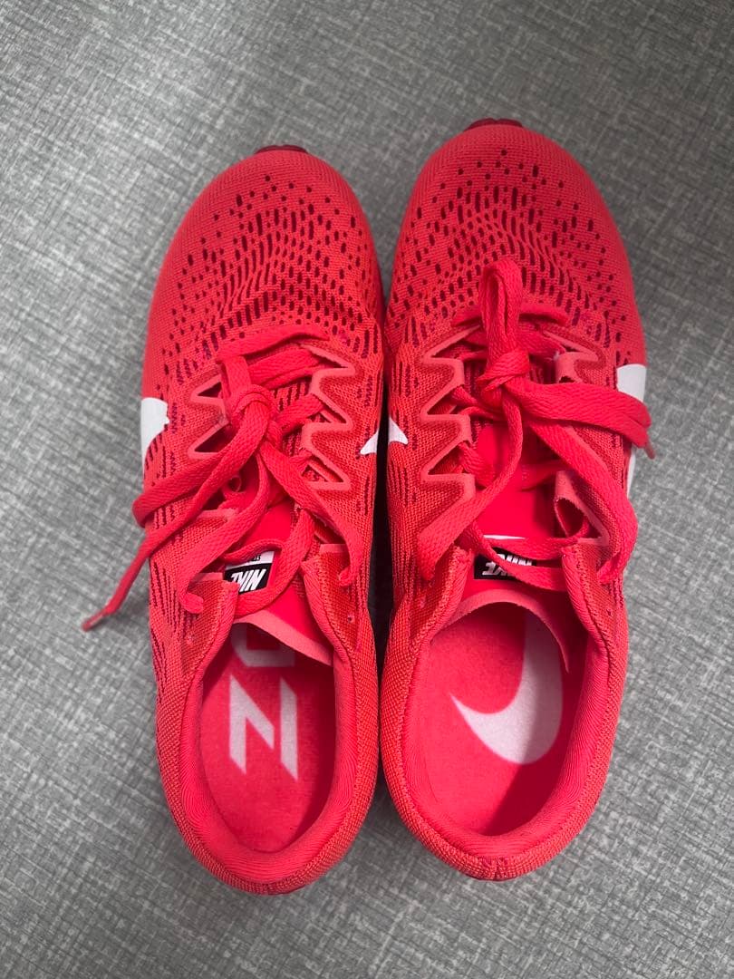 新品未使用 Nike ナイキ エア ズーム ストリーク 7 23.5cm