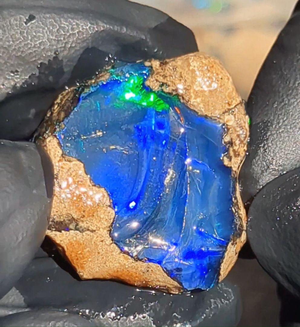 【20ct】エチオピア　オパール　原石　天然石　鉱物　標本　鉱石　ブルー