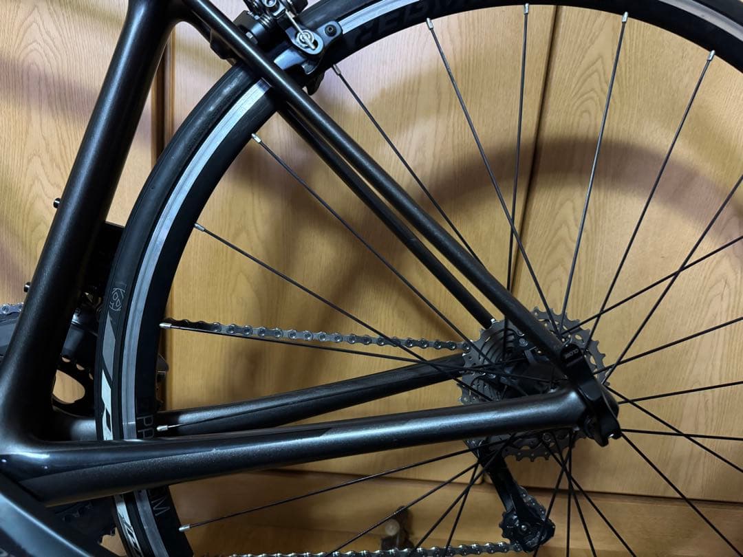 TREK EMONDA SL6 アルテグラDi2 11速　カスタム