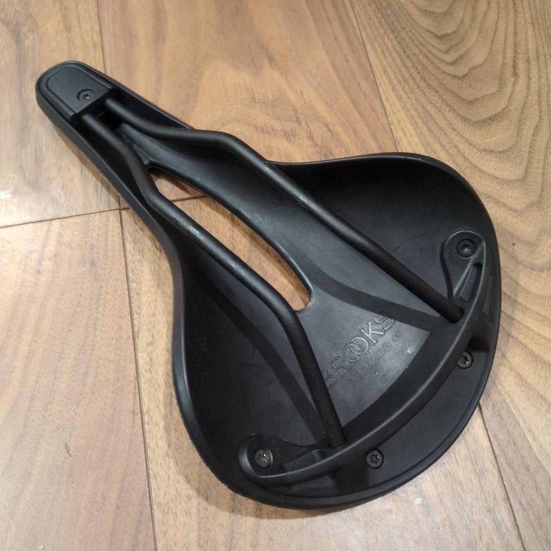 BROOKS CAMBIUM C17 穴あき サドル