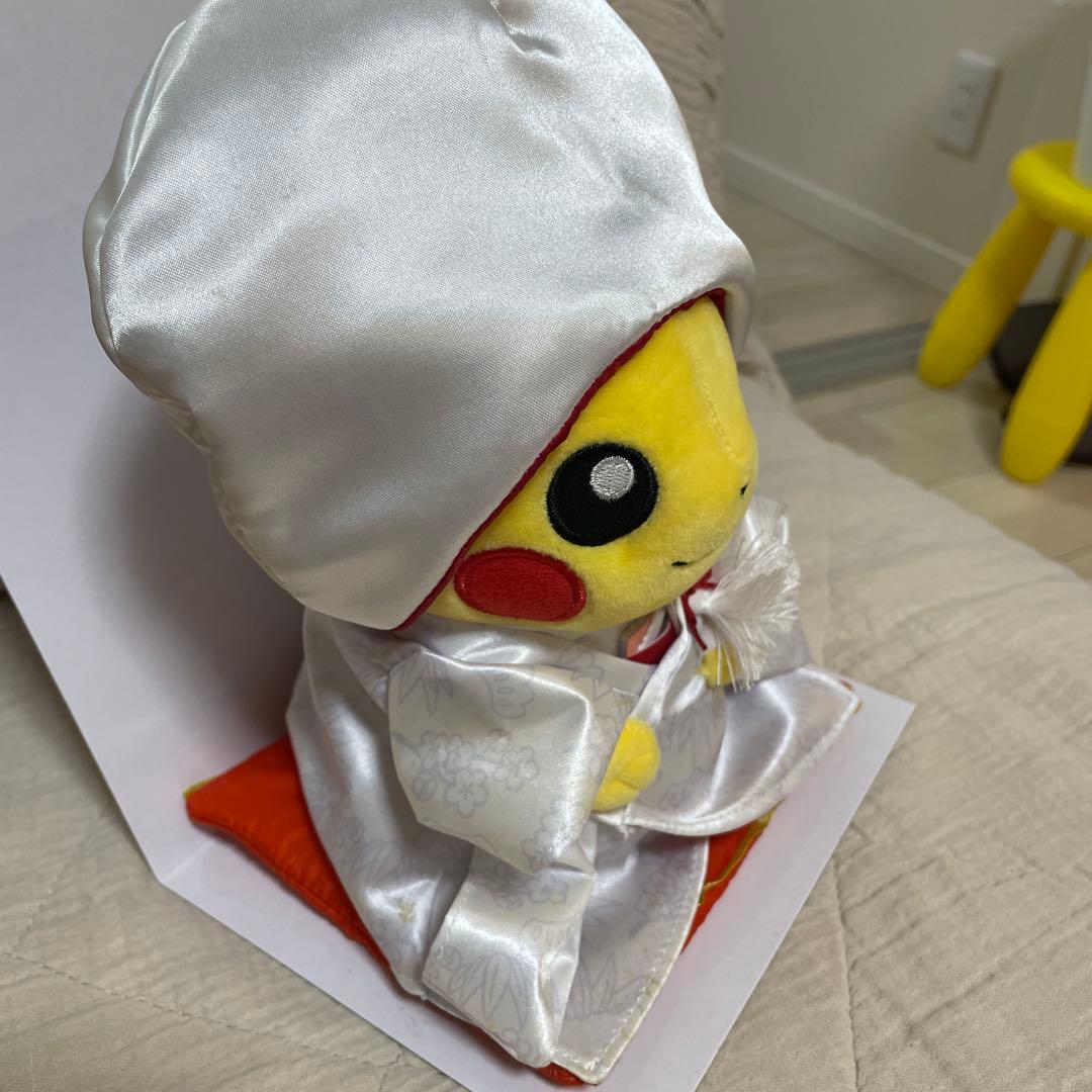 美品　夫婦　ピカチュウ ぬいぐるみ 和服セット