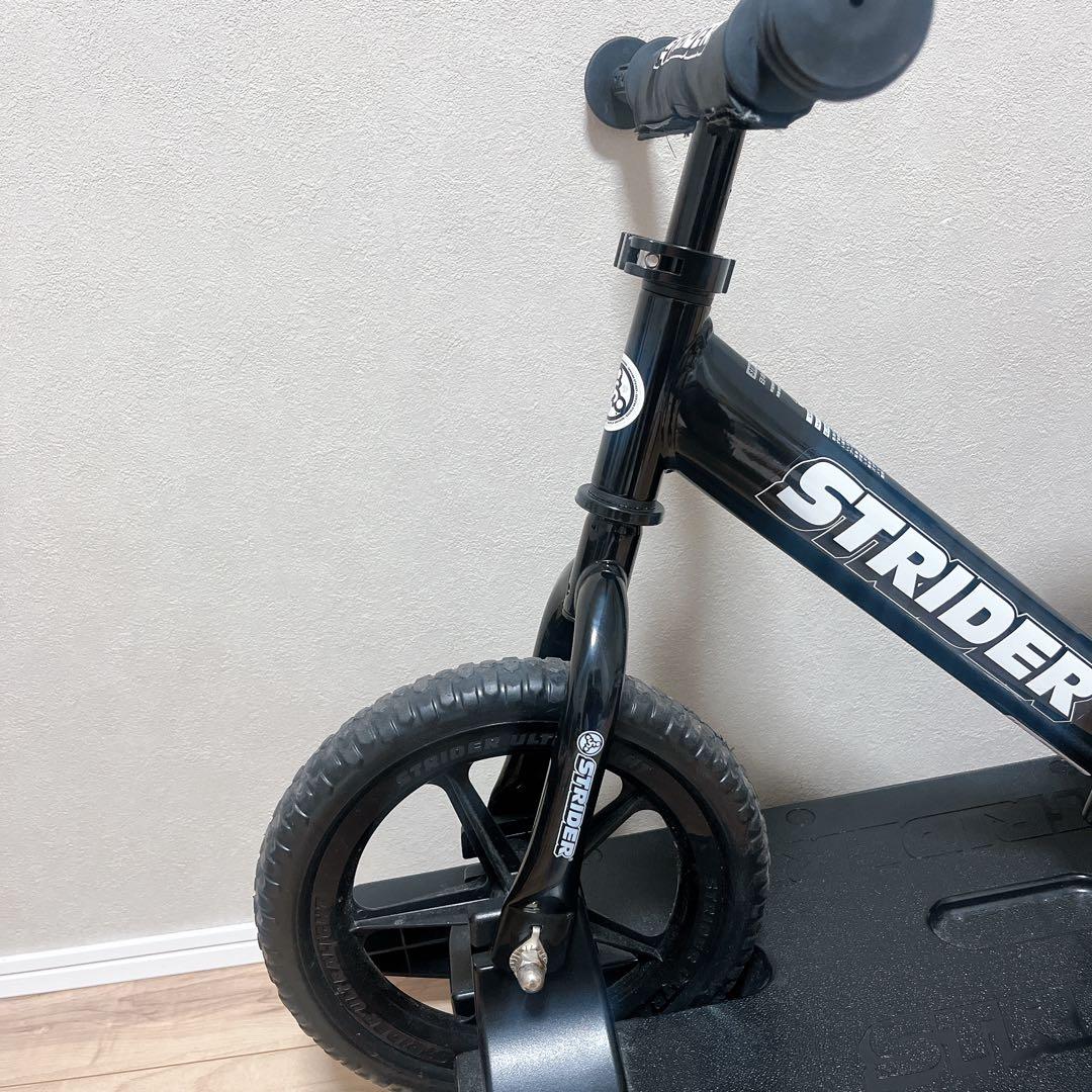 【良品】ストライダー ブラック スポーツモデル　12インチ　ロッキングベース付