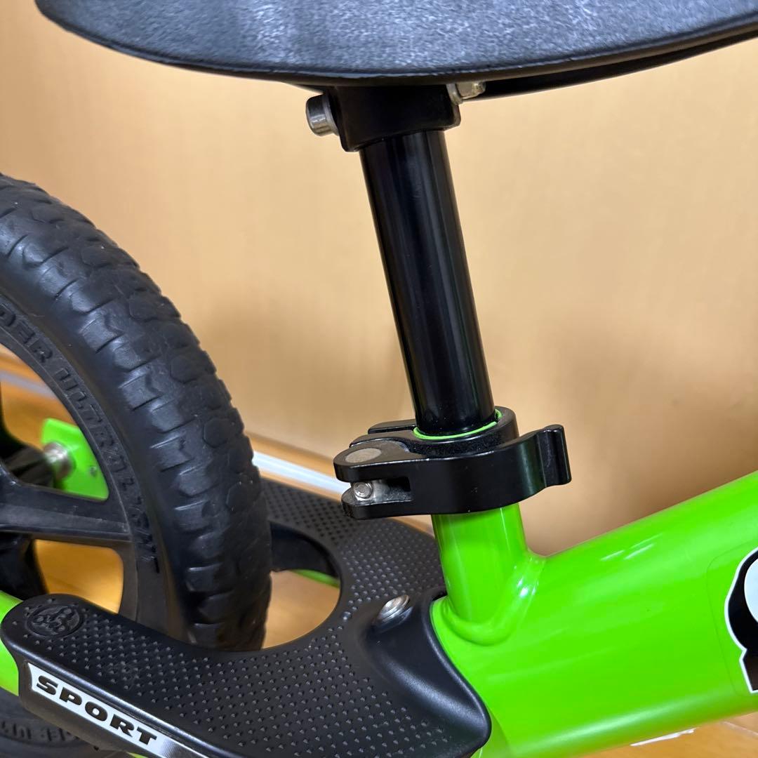 美品 ストライダー 12 スポーツ グリーン 本体