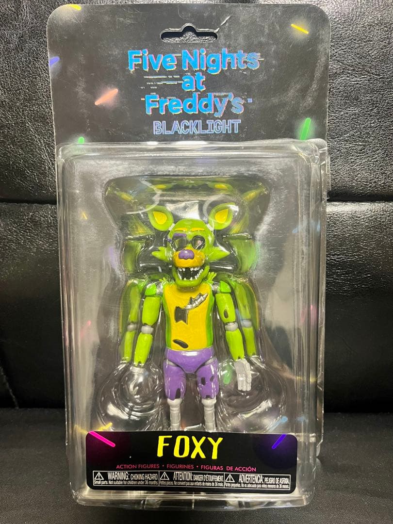 Five Nights at Freddy's ブラックライト フィギュアセット