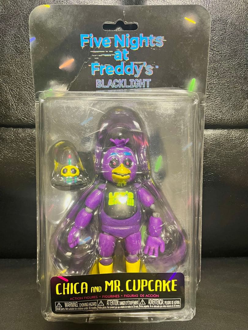 Five Nights at Freddy's ブラックライト フィギュアセット