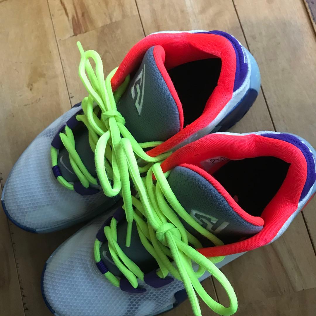 NIKE ズームフリーク