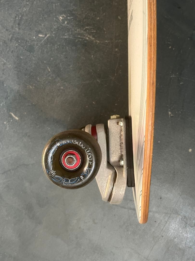 Carver SK8 Tylor Knox サーフスケート